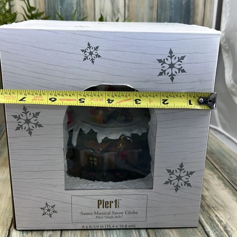 ⭐️Pier 1 imports Santa musical snow globe jingle bells new in box